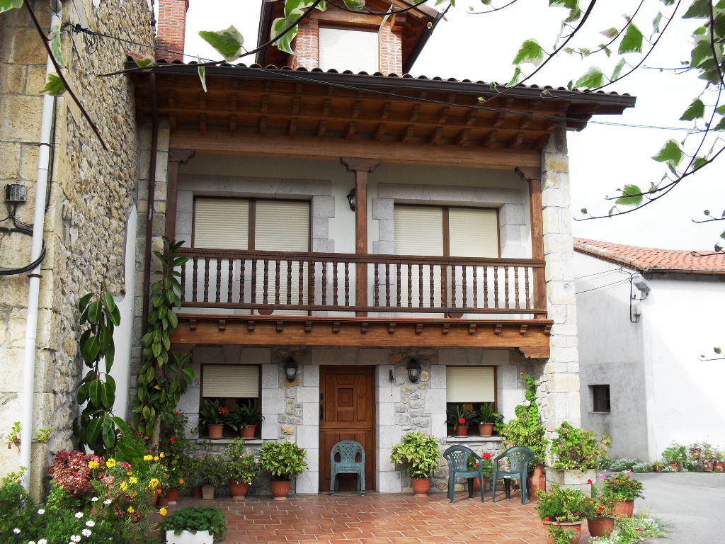 Vivienda en Barrio del Portillo de Abajo, Pueblo Portillo - Municipio: Val de San Vicente (lote 1)
