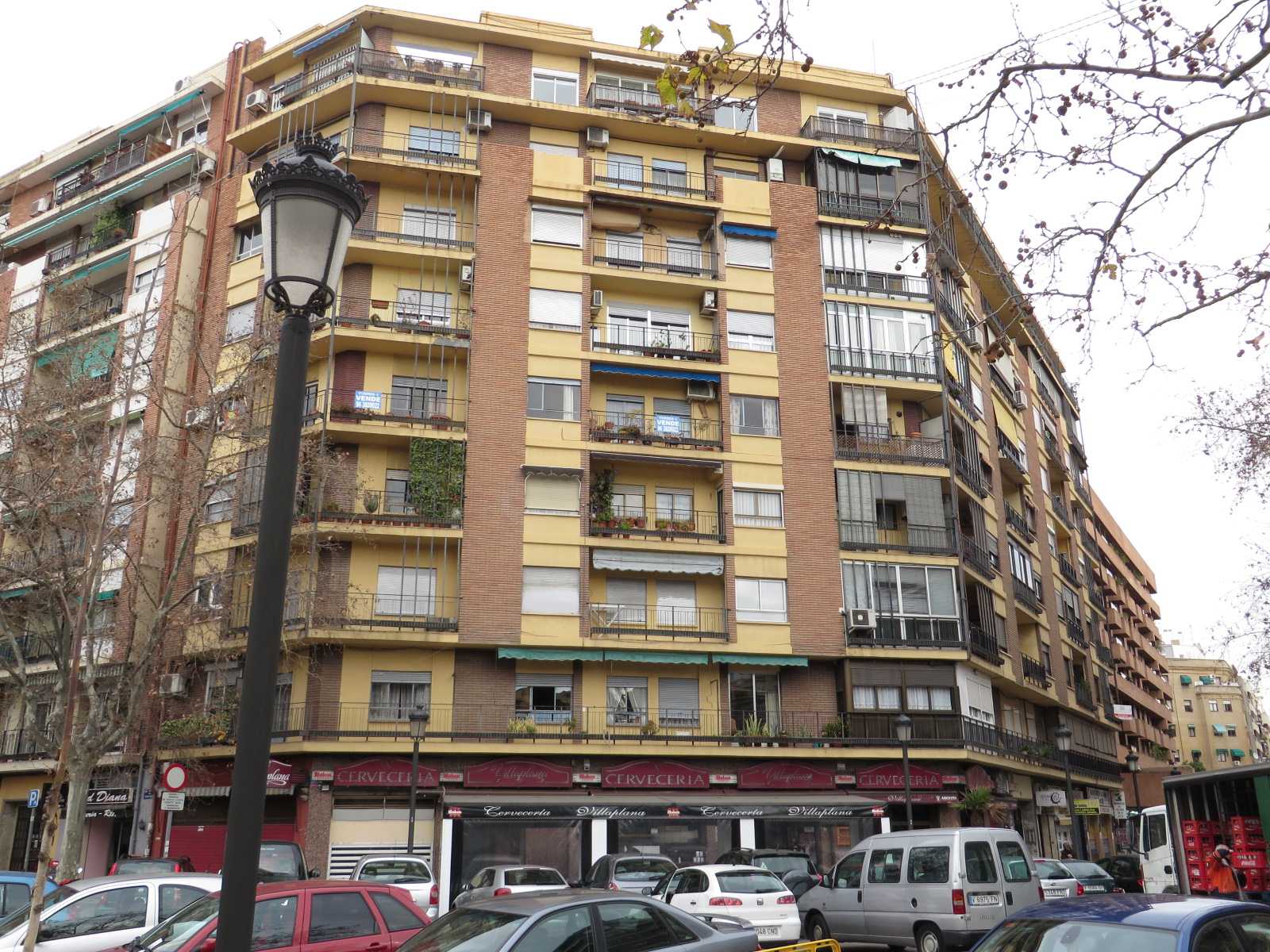 Vivienda en C/ Doctor Sanchis Sivera, Valencia